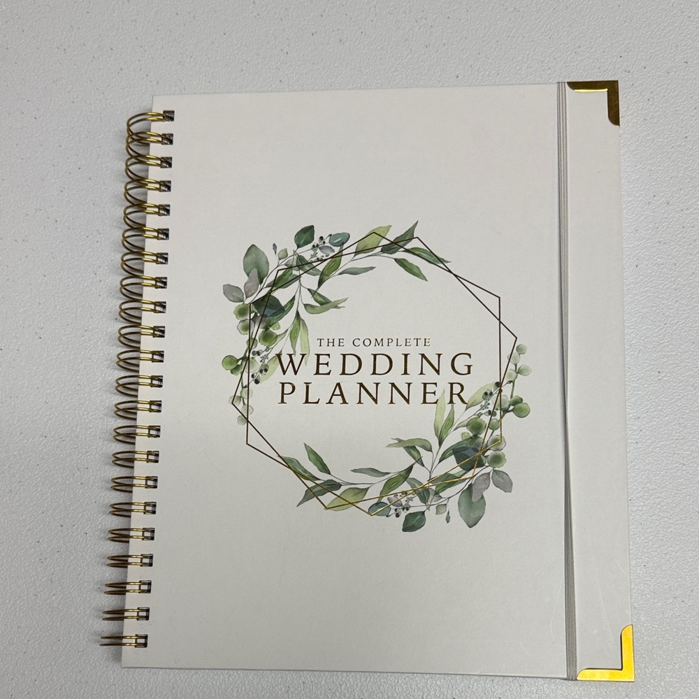Elegant Wedding Planner with Gold Accents